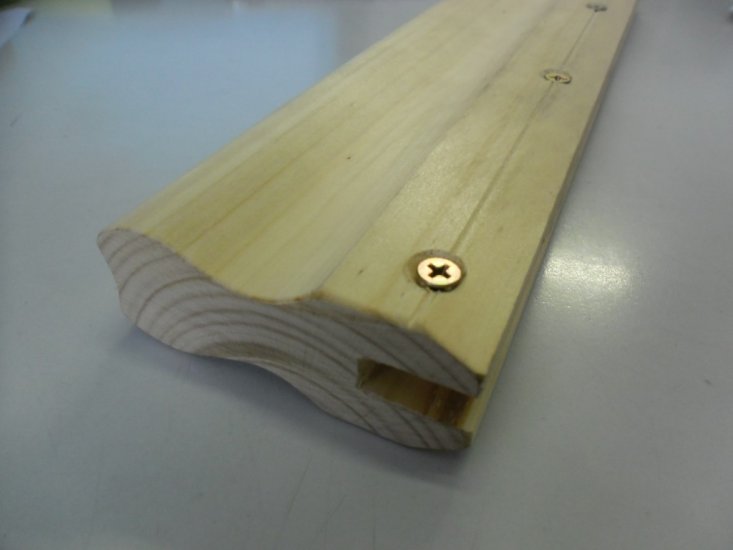 Leapfrog Moulded Ergonomic Wooden Handle (per 1cm)